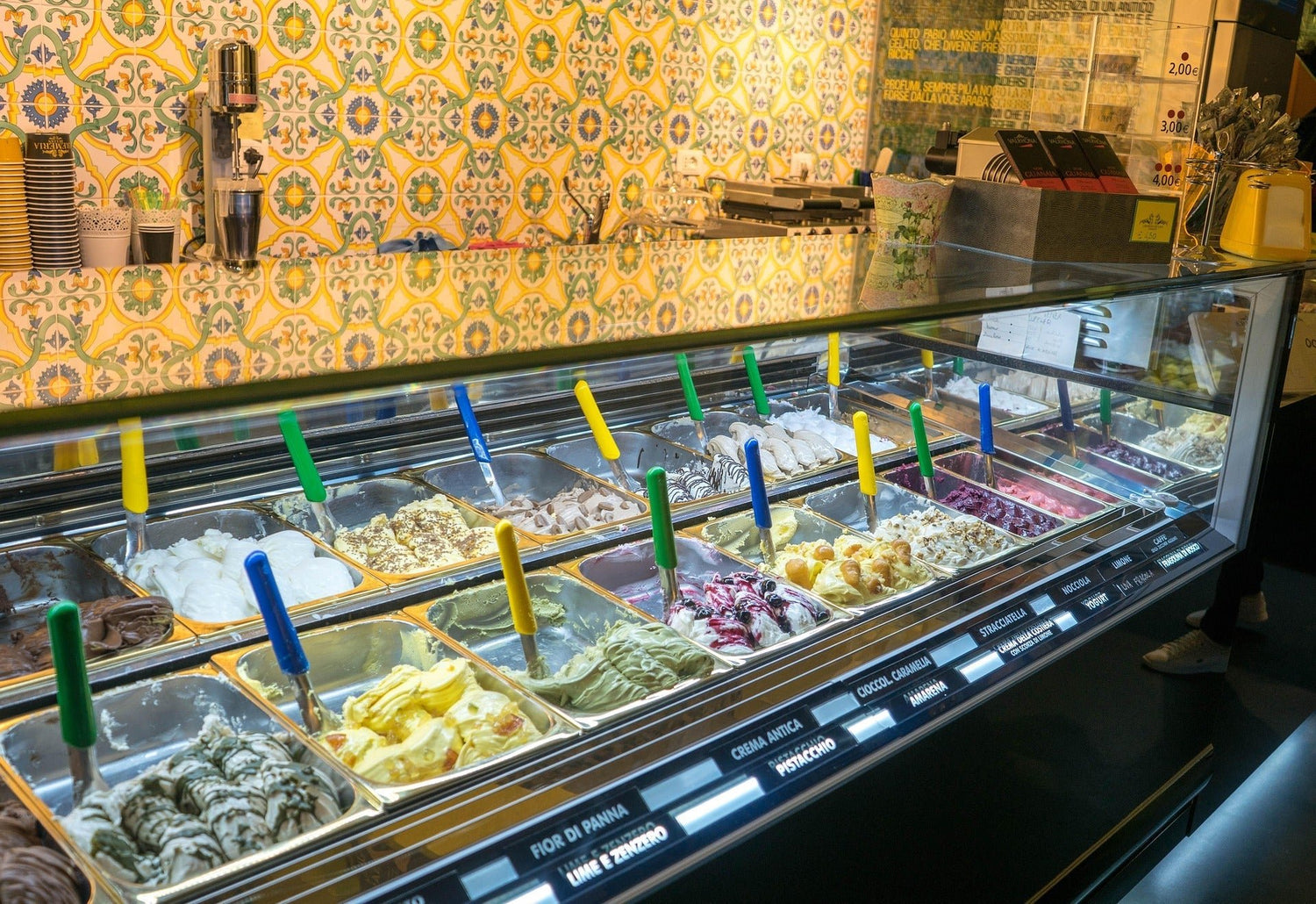 ¿Qué maquinaria necesito para montar una heladería? - FrigeriaHosteleria.com