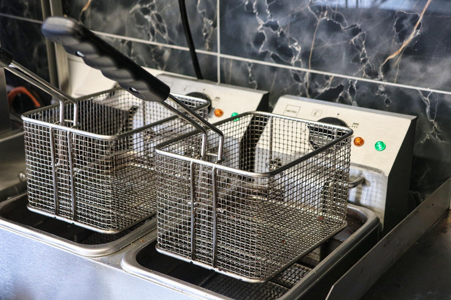 Todo sobre las freidoras industriales: cuánto consumen y qué tipos existen - FrigeriaHosteleria.com