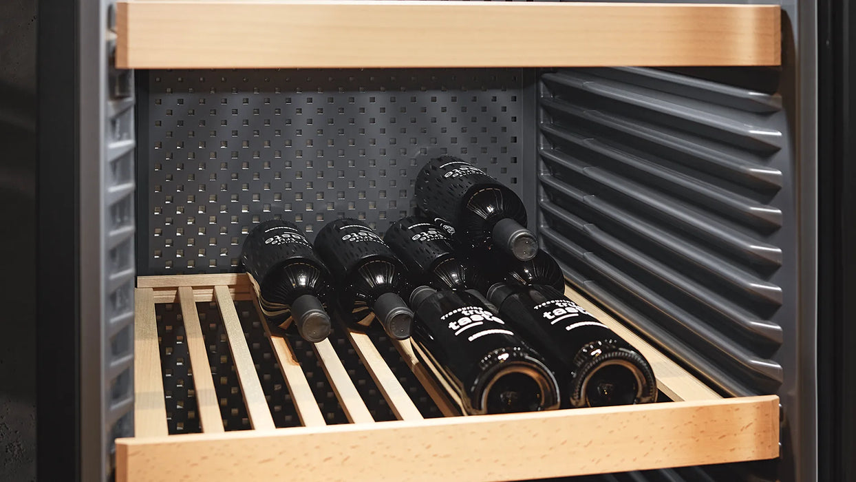 LIEBHERR Vinoteca expositor refrigerado de vinos capacidad 196 botellas WPbl 5001