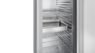 LIEBHERR Expositor refrigerado inoxidable con enfriamiento por circulación de aire 600 Litros FRPSvg 6511