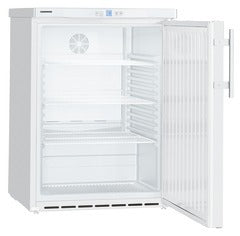 LIEBHERR Refrigerador empotrable bajo encimera con enfriamiento por circulación de aire 134 Litros FKUv 1610