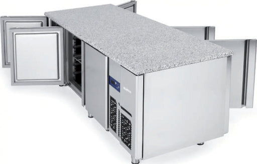 Mesa fría central pastelera puertas a ambos lados fondo 80 INFRICO MR - PDC - FrigeriaHosteleria.com